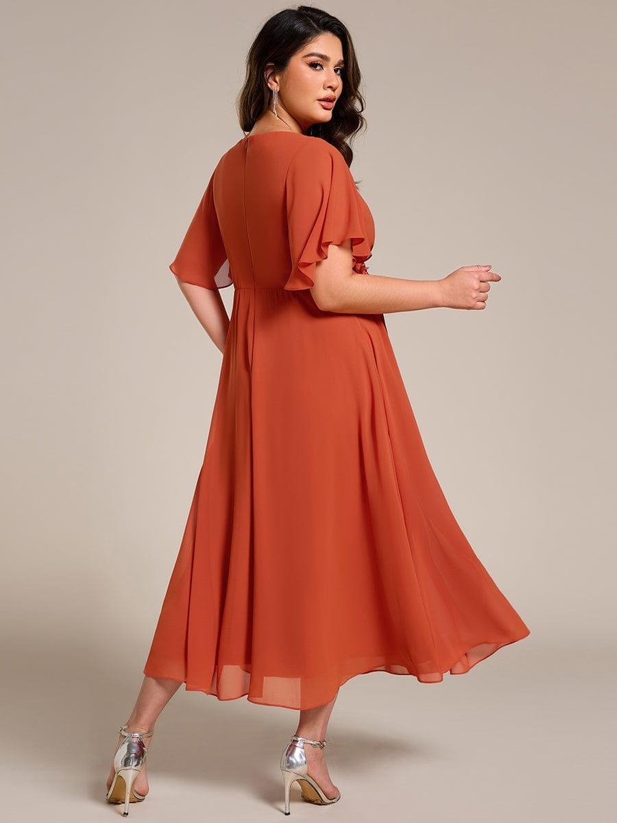 pretty DAHLIA|Plus Size V-Neck Chiffon Midi Wedding Guest Dress with Waist Applique(Final Sale)