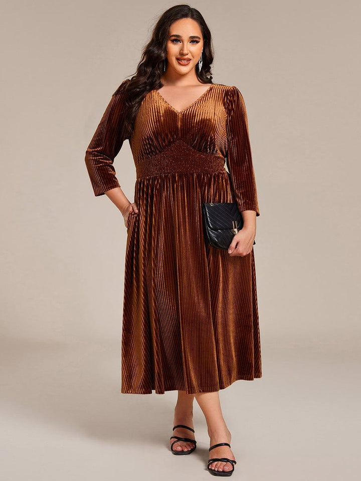 ever ARLET|Plus Size V-neck Long Sleeve Velvet A-Line Midi Wedding Guest Dress