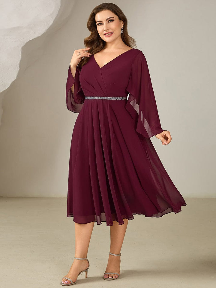 ever WYNN|Plus Size V-Neck Chiffon Wedding Guest Dress
