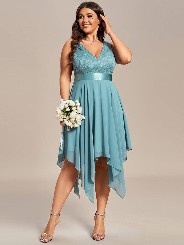 pretty COSTA|Plus Size Stunning V Neck Lace & Chiffon Prom Dress for Women (Final Sale)