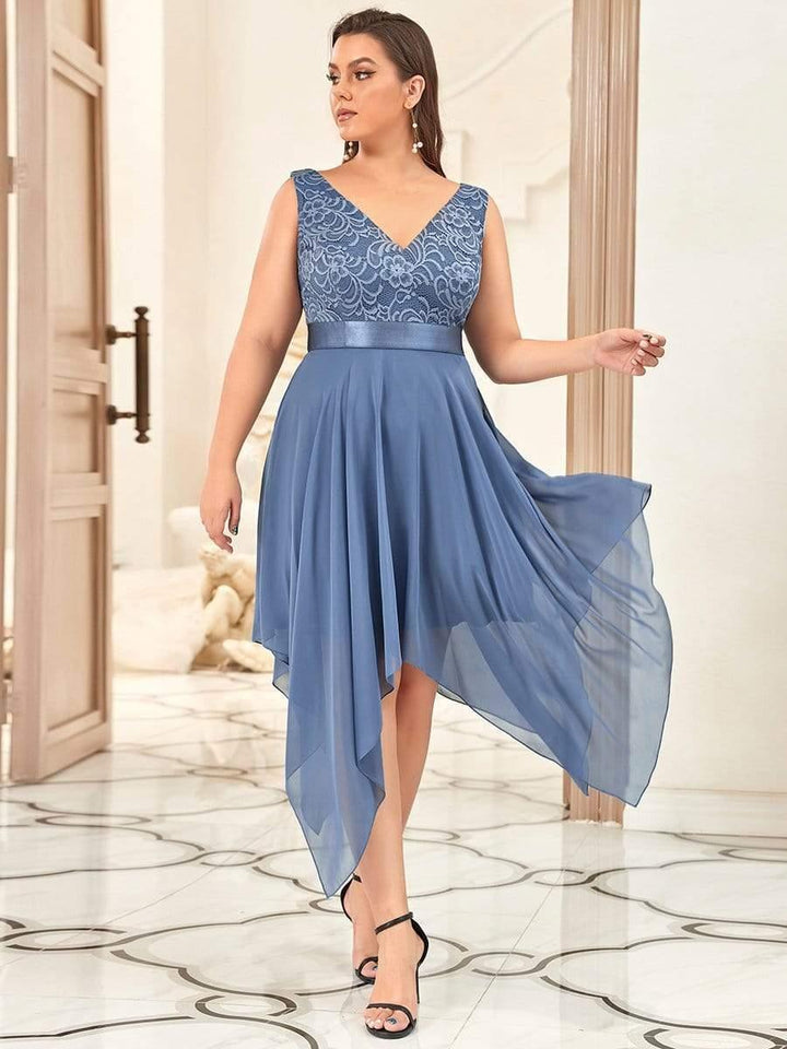 pretty COSTA|Plus Size Stunning V Neck Lace & Chiffon Prom Dress for Women