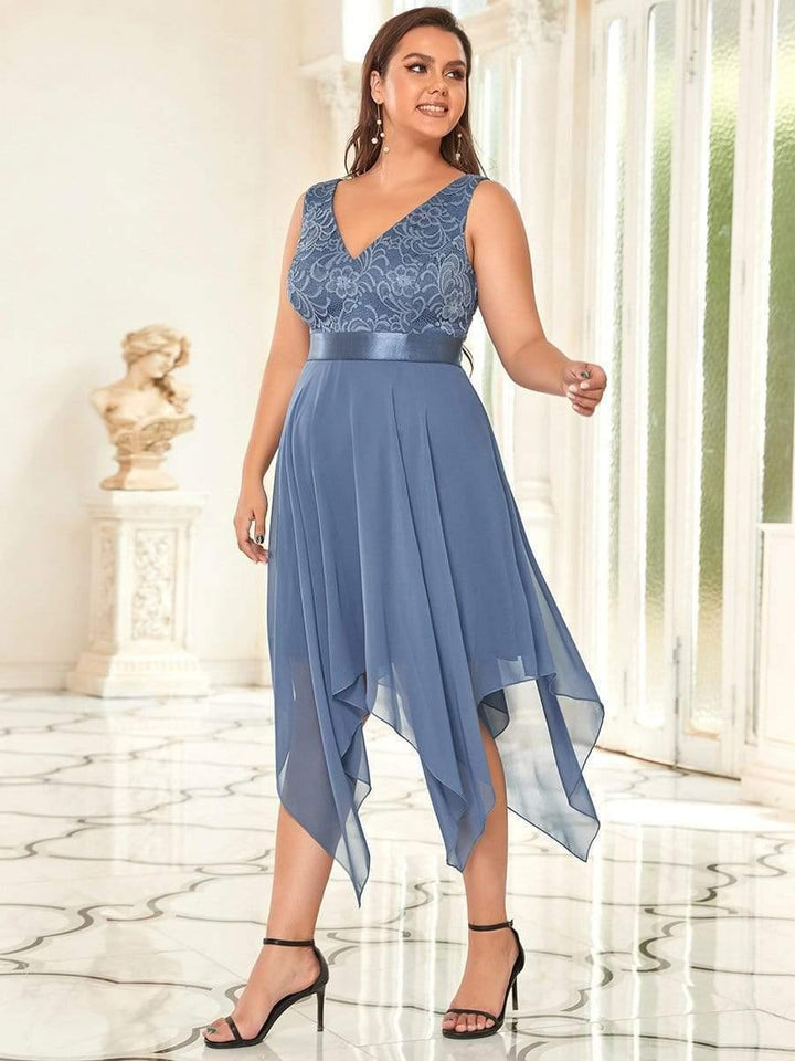 pretty COSTA|Plus Size Stunning V Neck Lace & Chiffon Prom Dress for Women (Final Sale)
