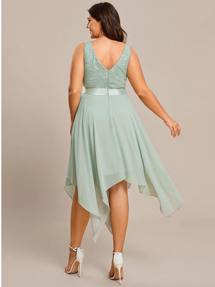 pretty COSTA|Plus Size Stunning V Neck Lace & Chiffon Prom Dress for Women