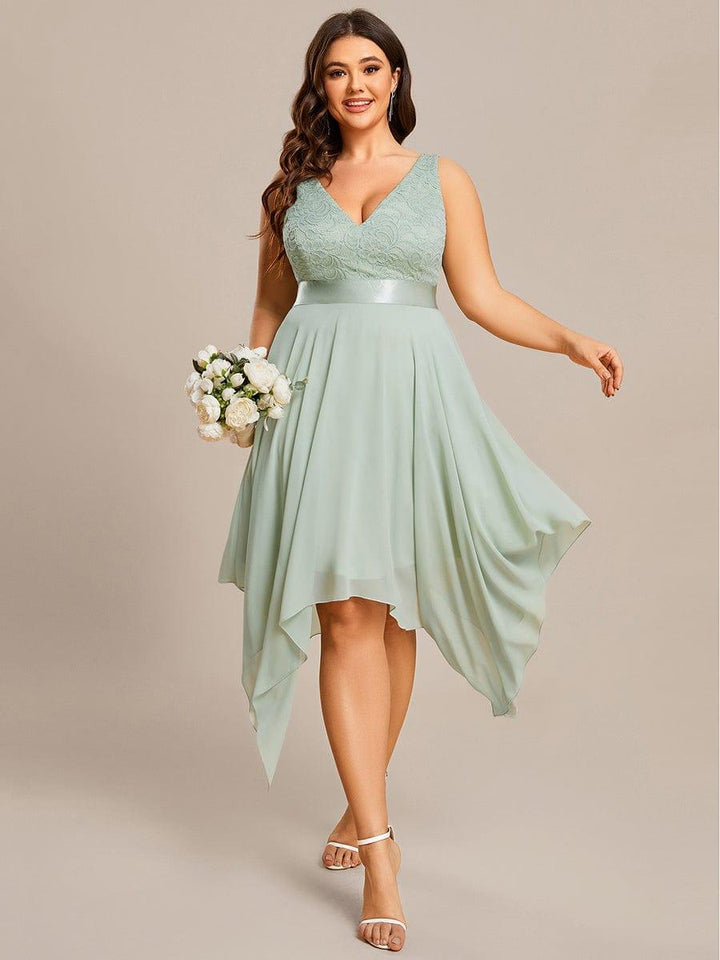 pretty COSTA|Plus Size Stunning V Neck Lace & Chiffon Prom Dress for Women (Final Sale)