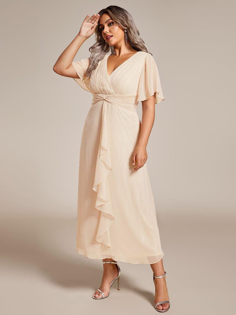 pretty OPAHL|Plus Size Glitter Short Sleeve A-Line Midi Wedding Guest Dress with Ruffled Hem