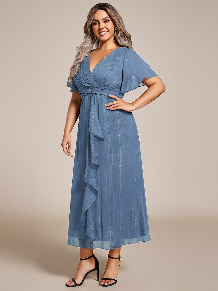pretty OPAHL|Plus Size Glitter Short Sleeve A-Line Midi Wedding Guest Dress with Ruffled Hem
