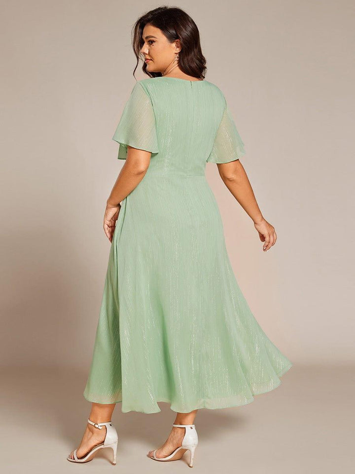 pretty OPAHL|Plus Size Glitter Short Sleeve A-Line Midi Wedding Guest Dress with Ruffled Hem