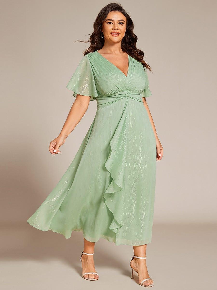 pretty OPAHL|Plus Size Glitter Short Sleeve A-Line Midi Wedding Guest Dress with Ruffled Hem